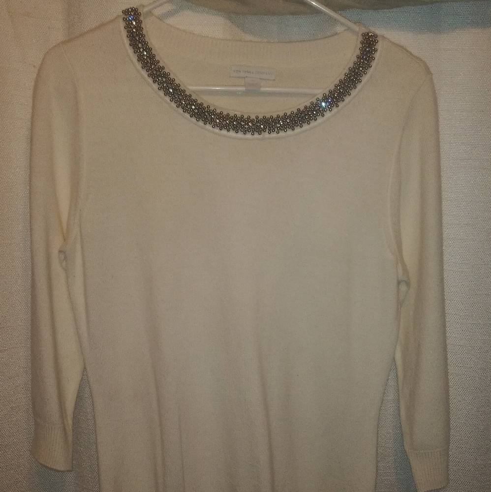 Women's sweater
